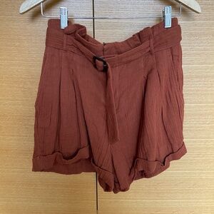 NWT LSPACE belted, cotton cuffed shorts, women medium